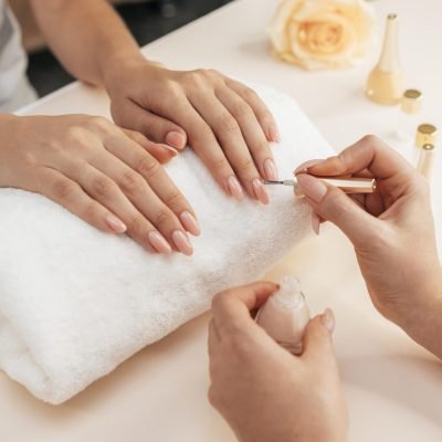 healthy-beautiful-manicure-manicurist healthy-beautiful-manicure-manicurist